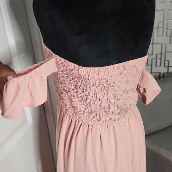 Pink Off-Shoulder Dress - Picture 6 of 7